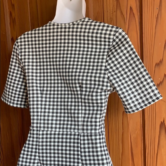 Missguided Gingham Body Con Dress - Picture 5 of 12